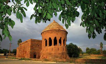 VAN BİTLİS AHLAT TURU