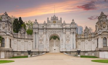 30 NİSAN 03 MAYIS TARİHİ İSTANBUL TURU